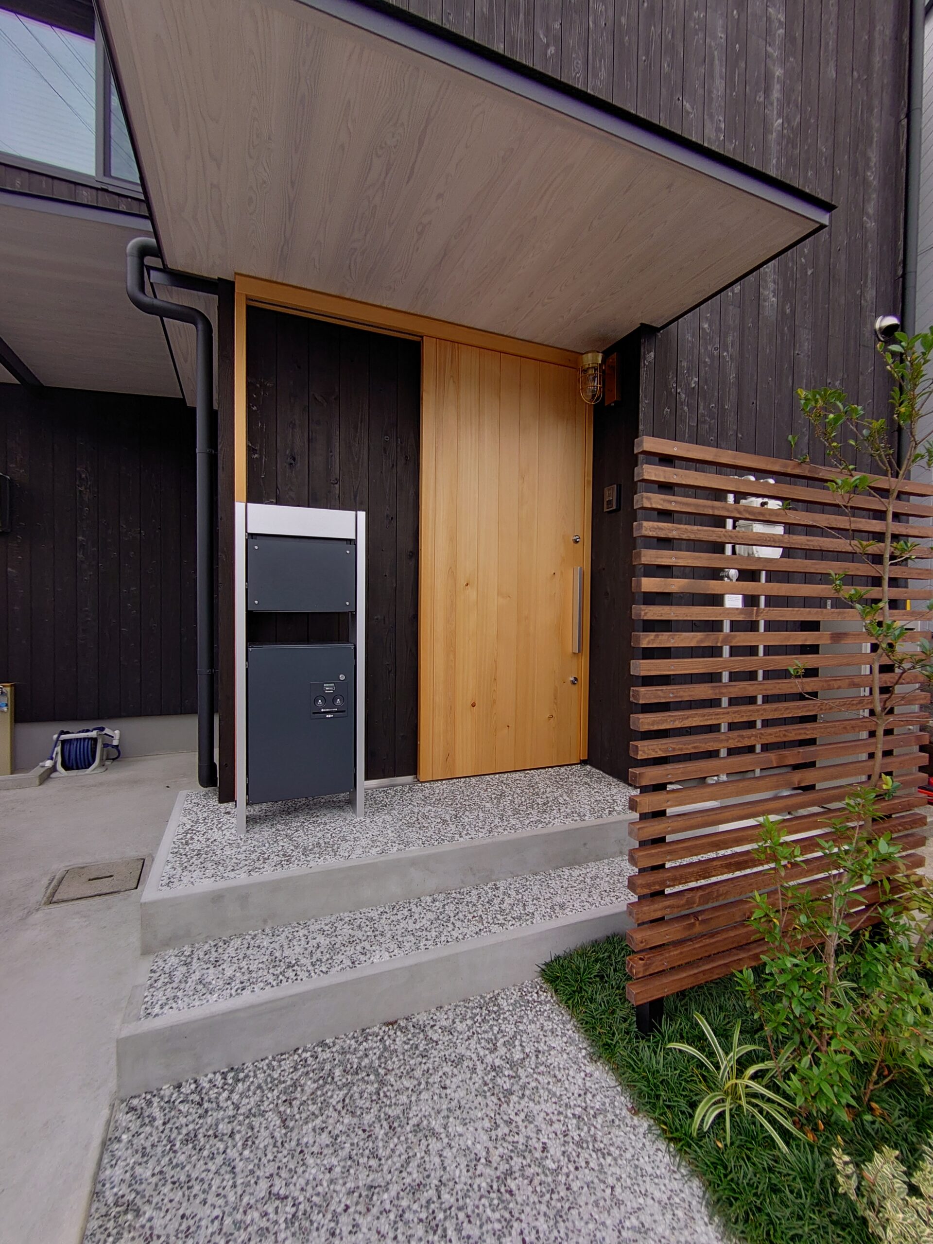 玄関土間 「玉砂利」仕上げ | 株式会社エヌテック（広島市）