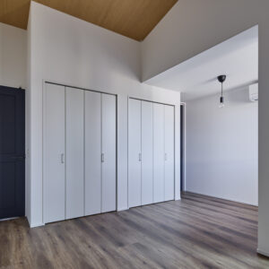 高性能賃貸住宅,SE構法,木造3階建て,吹き抜け,LDK